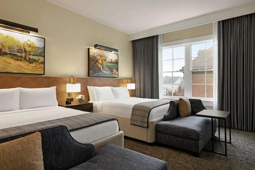 The Harpeth Franklin Downtown, Curio Collection by Hilton